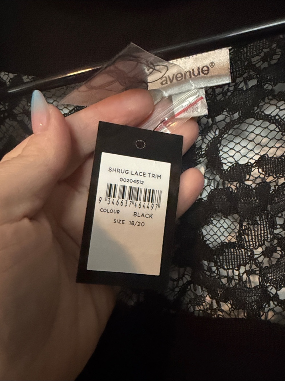Avenue Black Lace-Back Cropped Cardigan size 18/20 - Picture 2 of 4